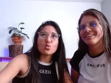 nahomy_rain live cam