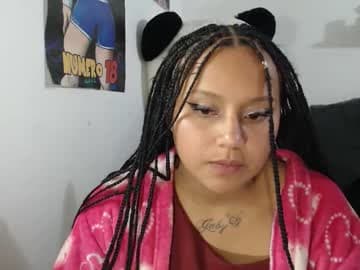 naomylux1 live cam