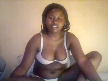 Naughtybaddie live cam