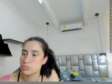 NOA MALAK live cam