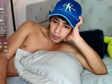 ostin_18hot live cam