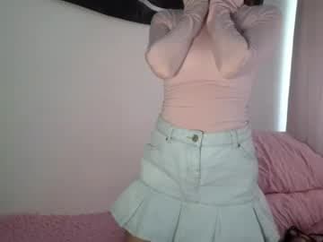 Mia live cam