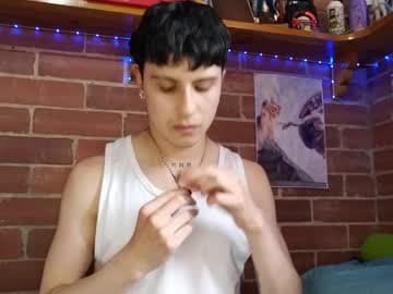 Paul D'Amico live cam