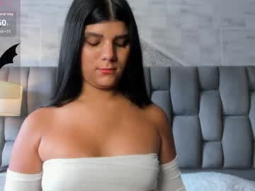 Paulina Belle live cam