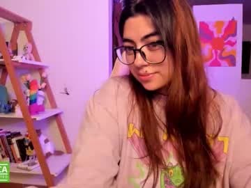 Sarah Ana Banana Holidays from may 3 to 12 live cam