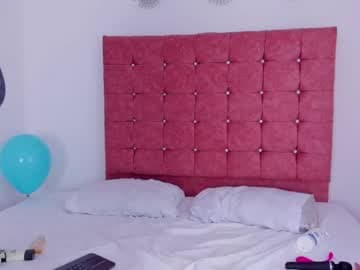 Lily live cam