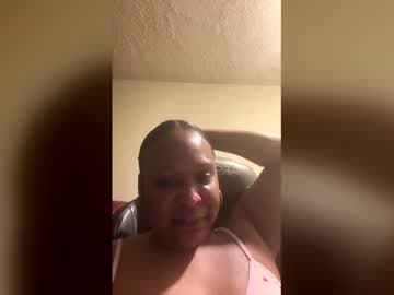 phenomenal8732 live cam