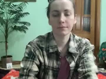 proud_sweet_21 live cam