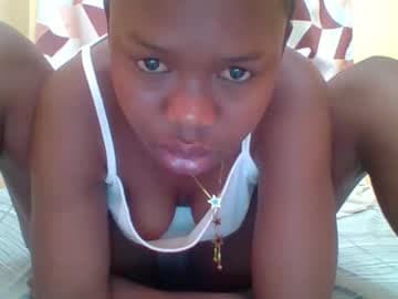 queenleona61 live cam