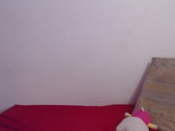 raven_day live cam