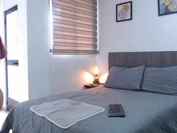 Scarlett and Jazmin live cam