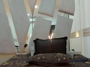 Daniela y Estefany live cam