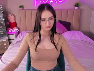 Mia Timetable 2GMT 11 am- 18 pm Mn Tu We Th Su live cam