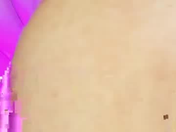 Siara and Zoe tattoo live cam