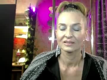 Sonia live cam