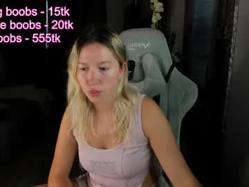 Stefany now i work alone live cam