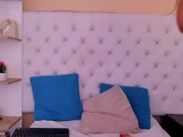 sue_stark live cam