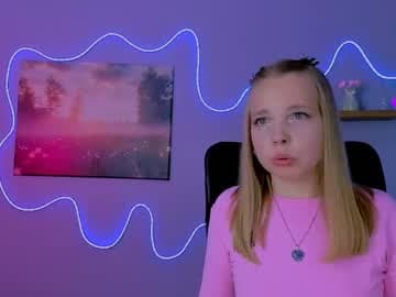 your sweet Teya live cam