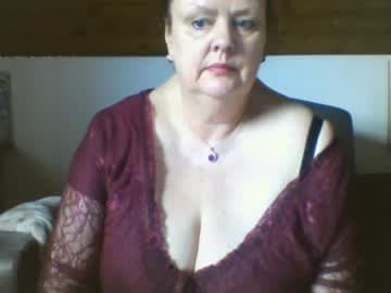 TiffanyMature live cam