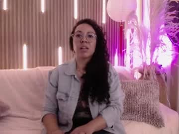 Emma Curly live cam