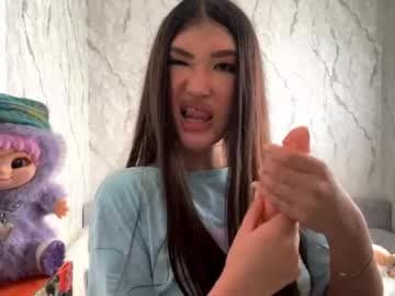 Violet live cam
