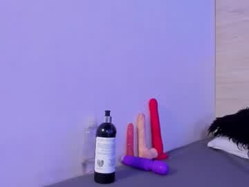 ViolettaRoux live cam