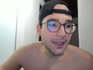 VitoIdependient model live cam