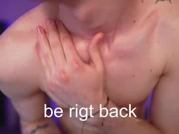 Philip and Este live cam