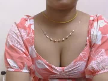 zoya live cam
