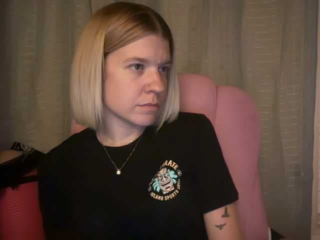AmericnBarbie live cam