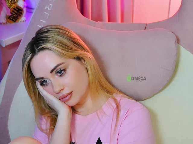 -ANN live cam