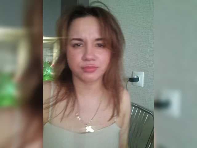 Kira183 live cam