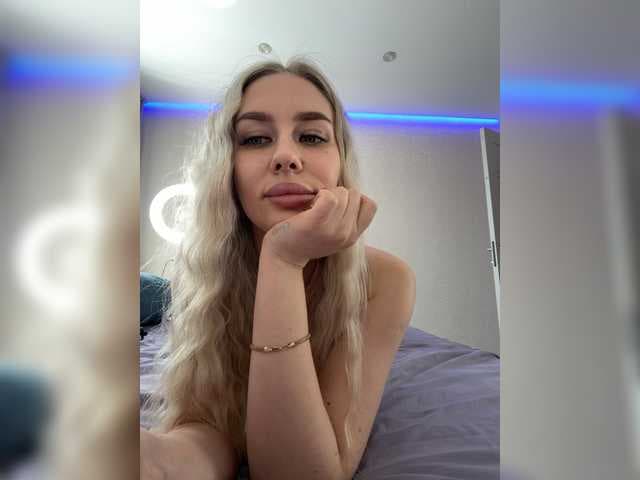 -Lovensesgirl live cam