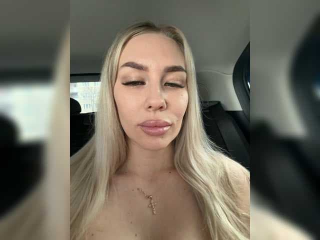 -Lovensesgirl live cam