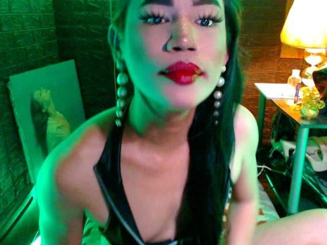 filthyqueenXX live cam