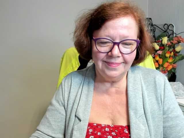 flirty-adele live cam