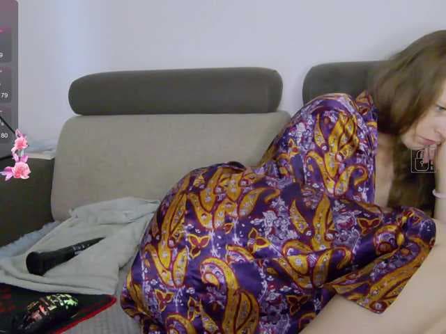 S-O-F-I-A live cam