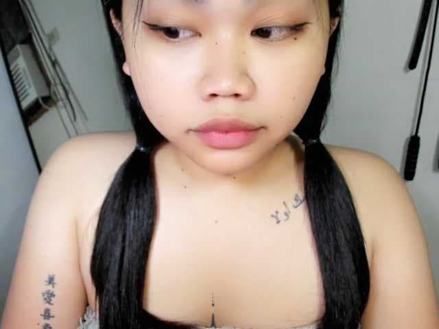 Perky_Ashley live cam