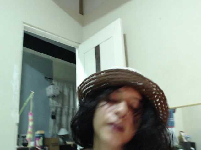 AlinaWoolf live cam