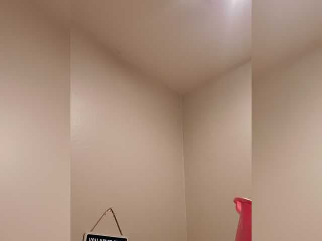 QueenAnitaDix live cam