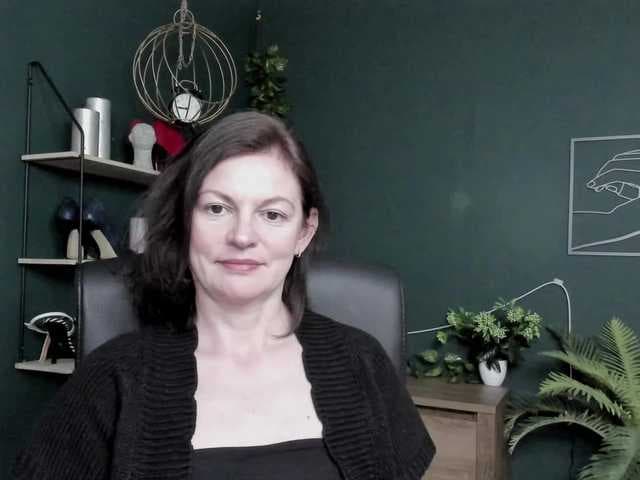mrsVivian live cam