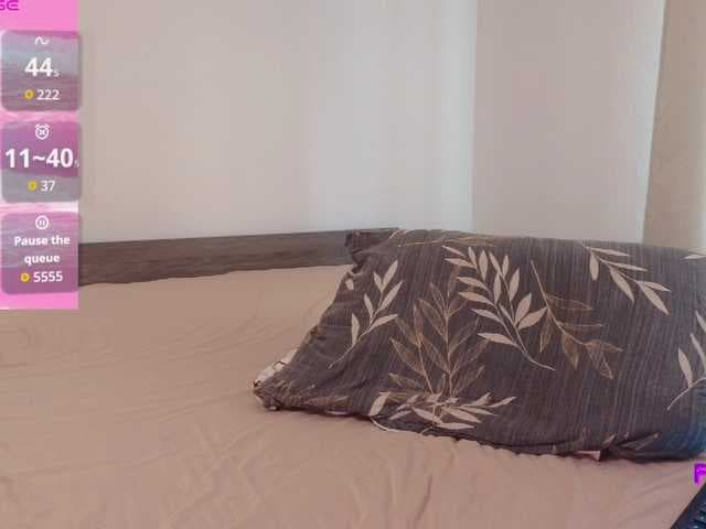 Rosebelle1 live cam