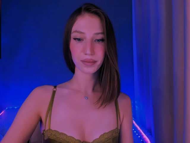 ellaamber live cam