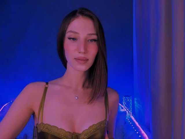 ellaamber live cam