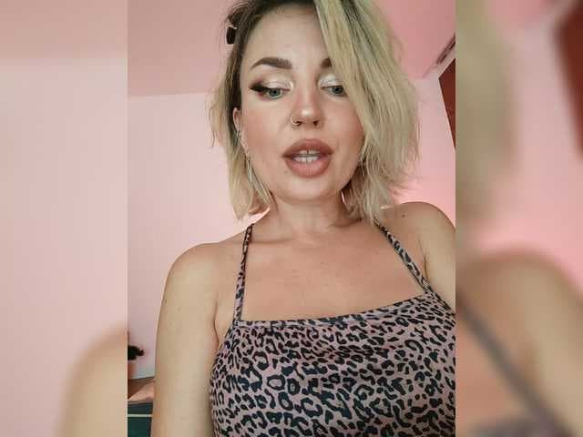 Minni____Mia live cam