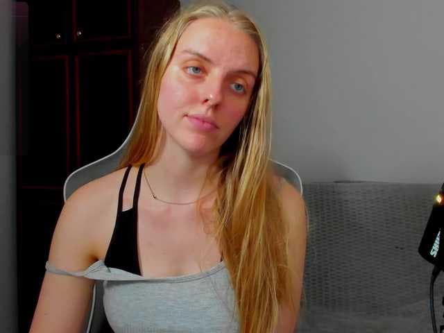 Jam-cream live cam on BongaCams
