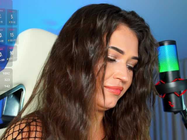 Anutka-chocolatee live cam