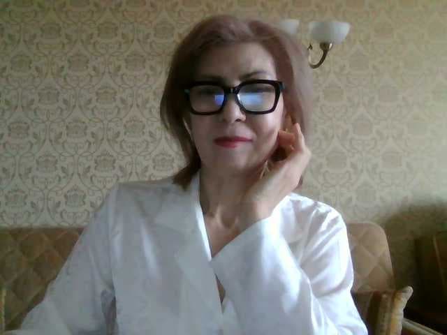 ElegantLady00 live cam