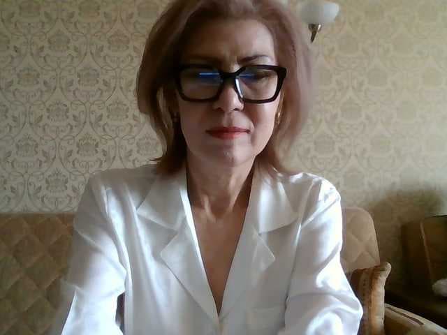 ElegantLady00 live cam