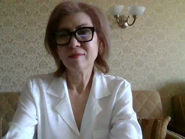 ElegantLady00 live cam